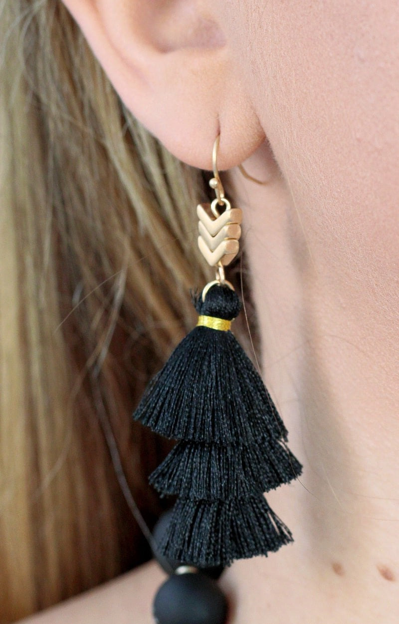 Load image into Gallery viewer, Watch Me Now Earrings - Black