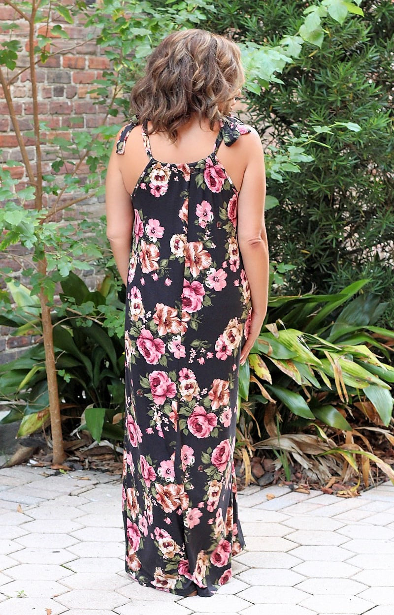 Load image into Gallery viewer, Fortuitous In Floral Maxi Dress - Black