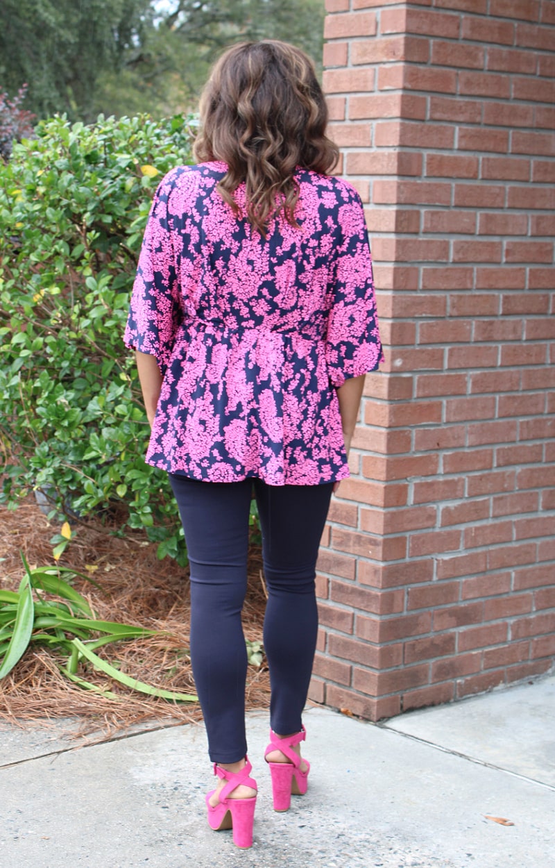 Load image into Gallery viewer, Dearest Dreamer Paisley Top - Navy/Pink