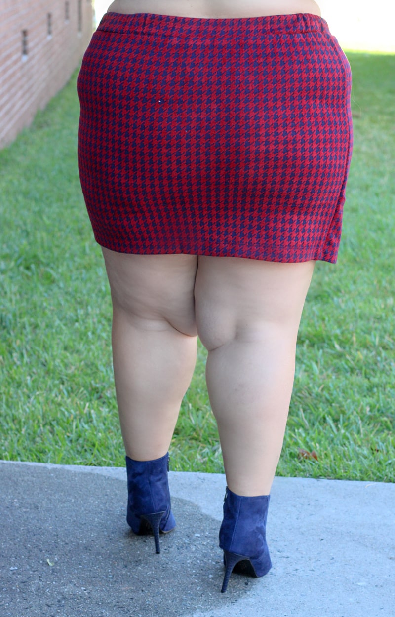 Load image into Gallery viewer, See Right To It Houndstooth Skirt
