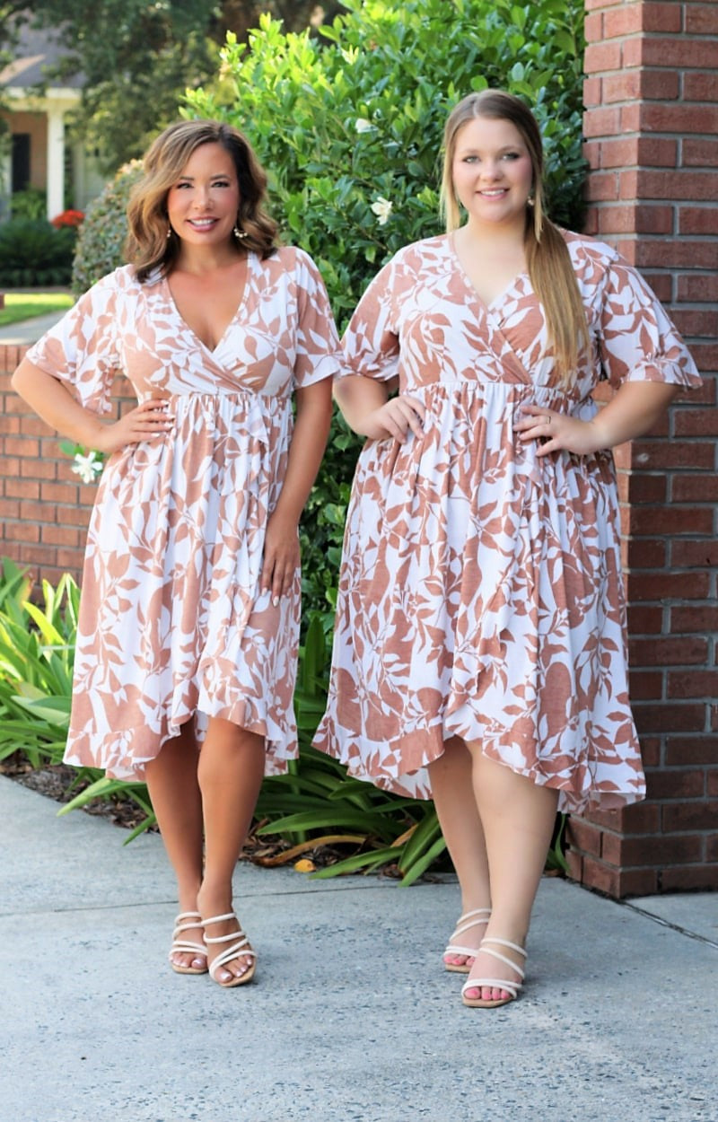 Load image into Gallery viewer, Conversation Starter Floral Dress - Tan