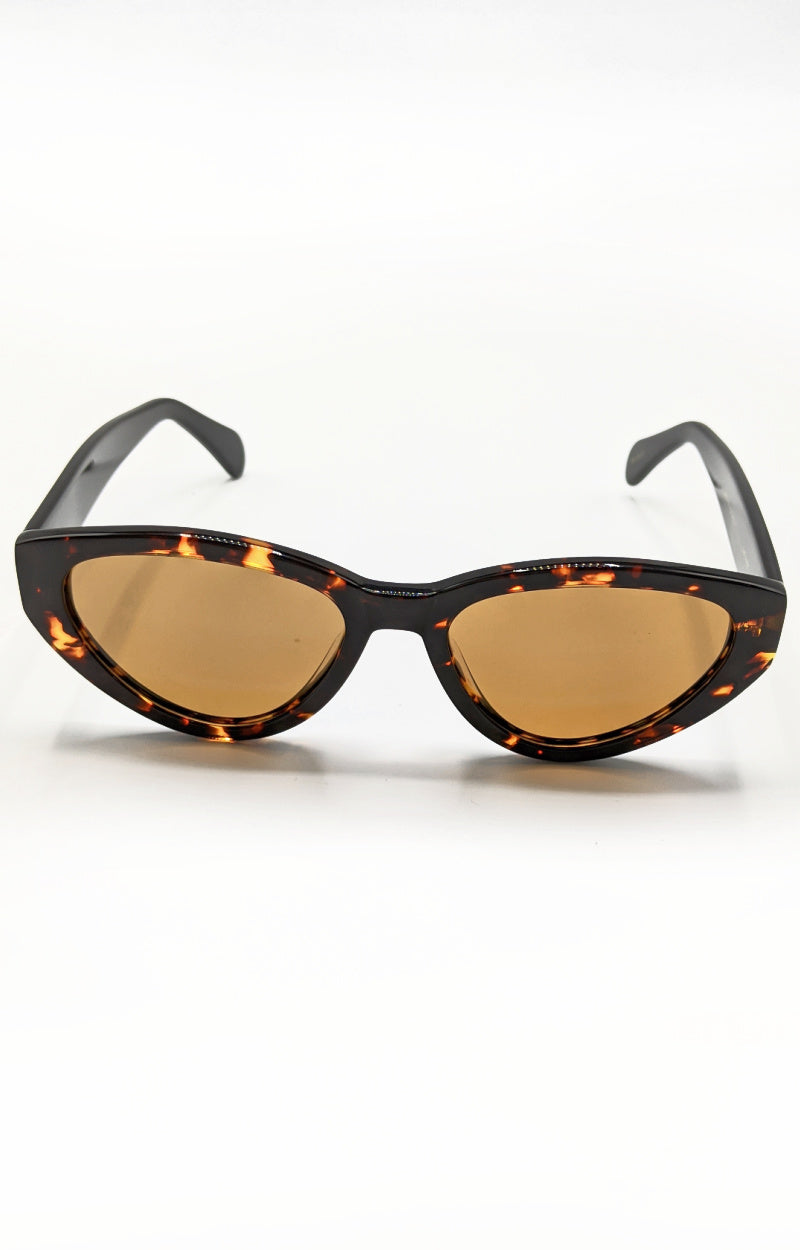 BANBE - The Hart Sunglasses - Amber Tort & Black/brown
