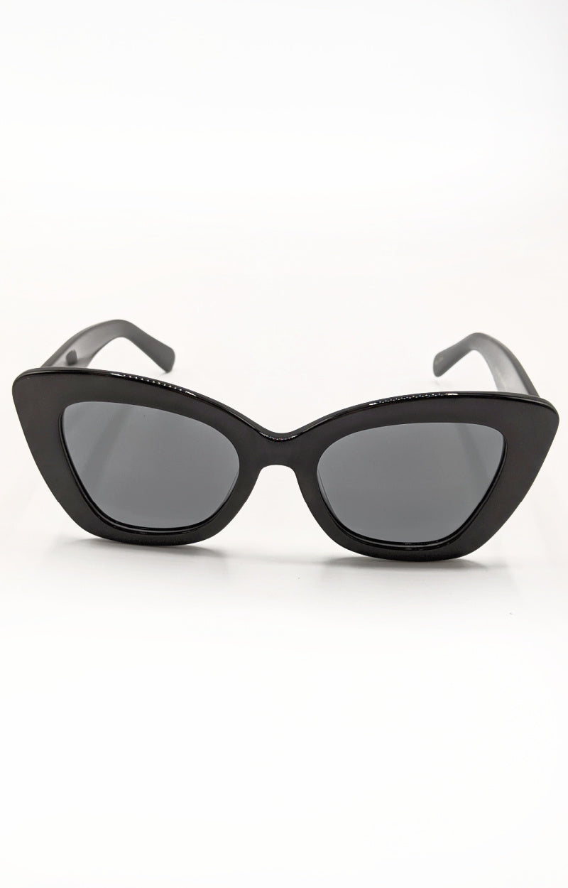 Load image into Gallery viewer, BANBE - The Bardot Sunglasses - Black/Smoke