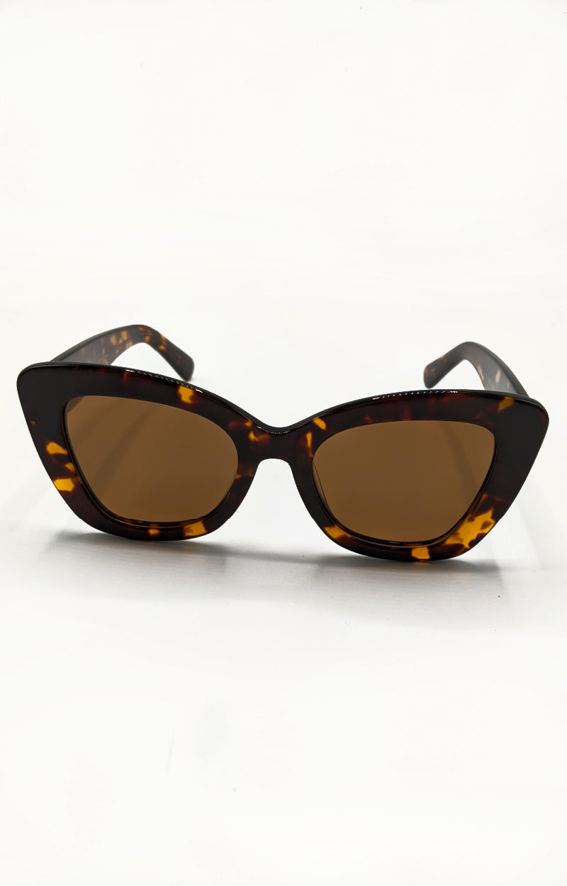 Load image into Gallery viewer, BANBE - The Bardot Sunglasses - Havana/Brown