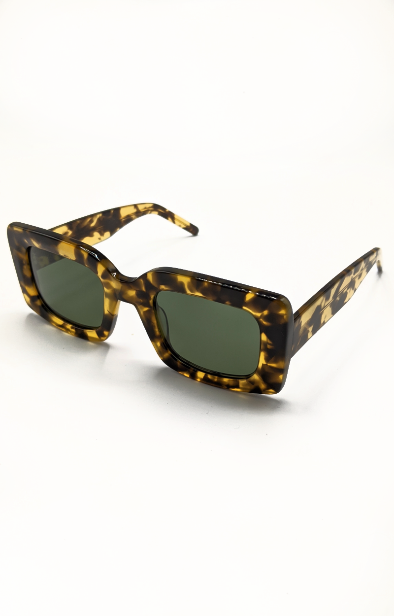 BANBE - The Kendall Sunglasses - Tort/Green