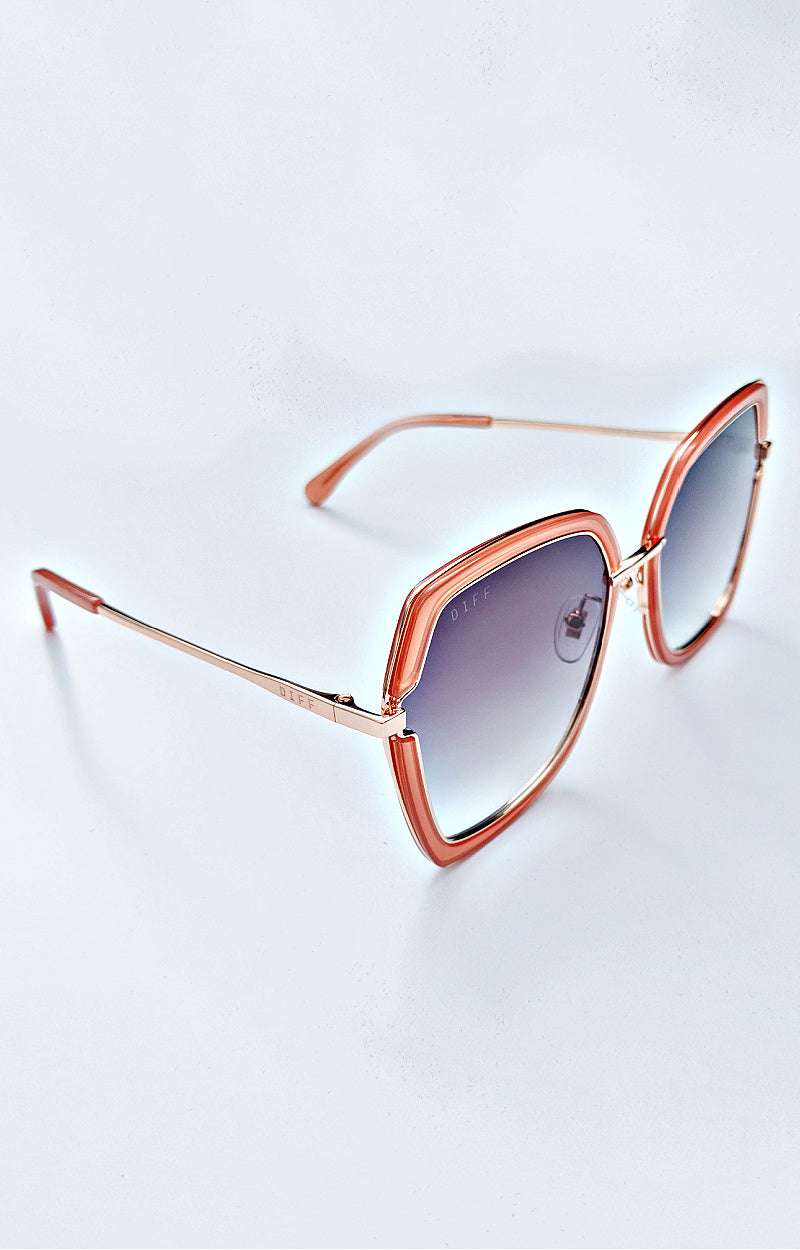 Load image into Gallery viewer, DIFF - Dakota Rose Gold Gray Gradient Sunglasses
