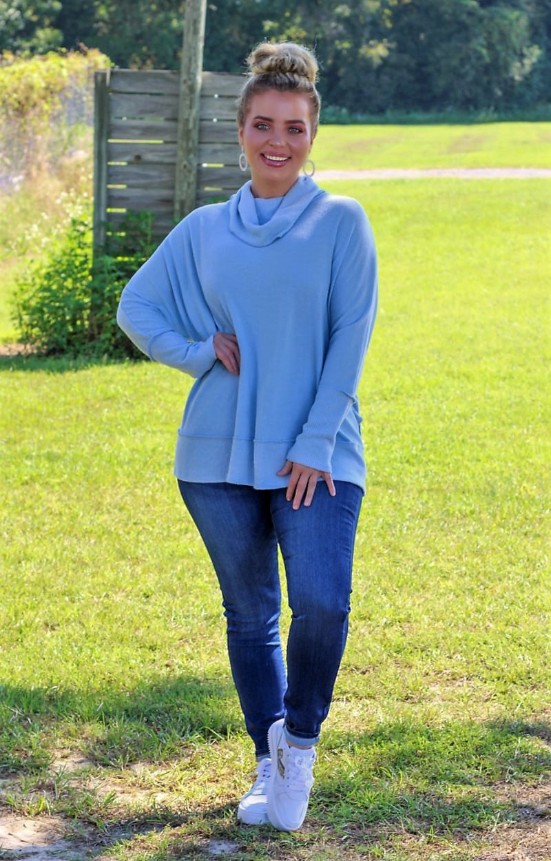 Out Of Nowhere Sweater - Light Blue