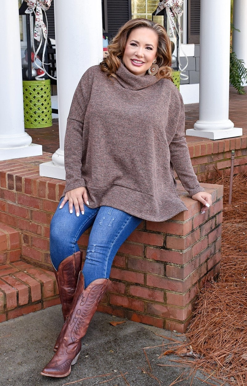 Load image into Gallery viewer, I Think I&#39;m In Love Sweater - Brown