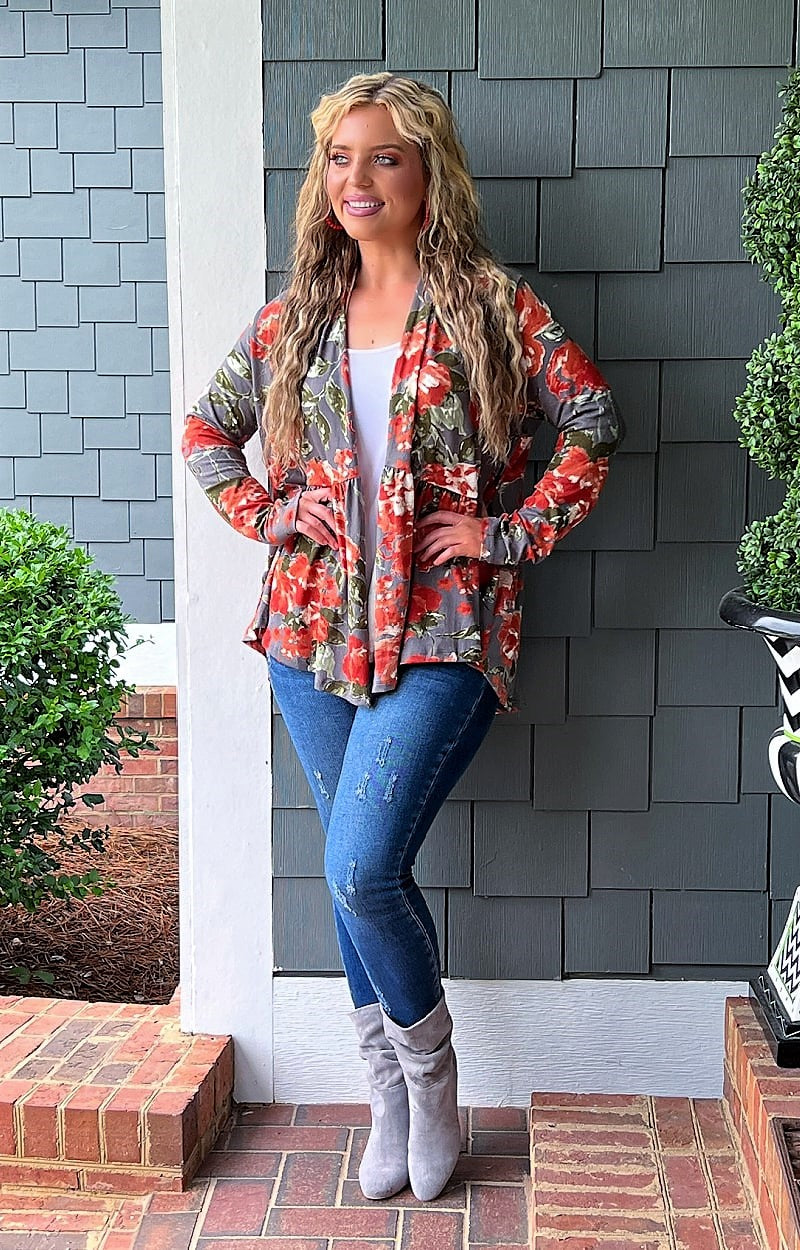 Load image into Gallery viewer, Can&#39;t Stop Smiling Floral Cardigan - Gray