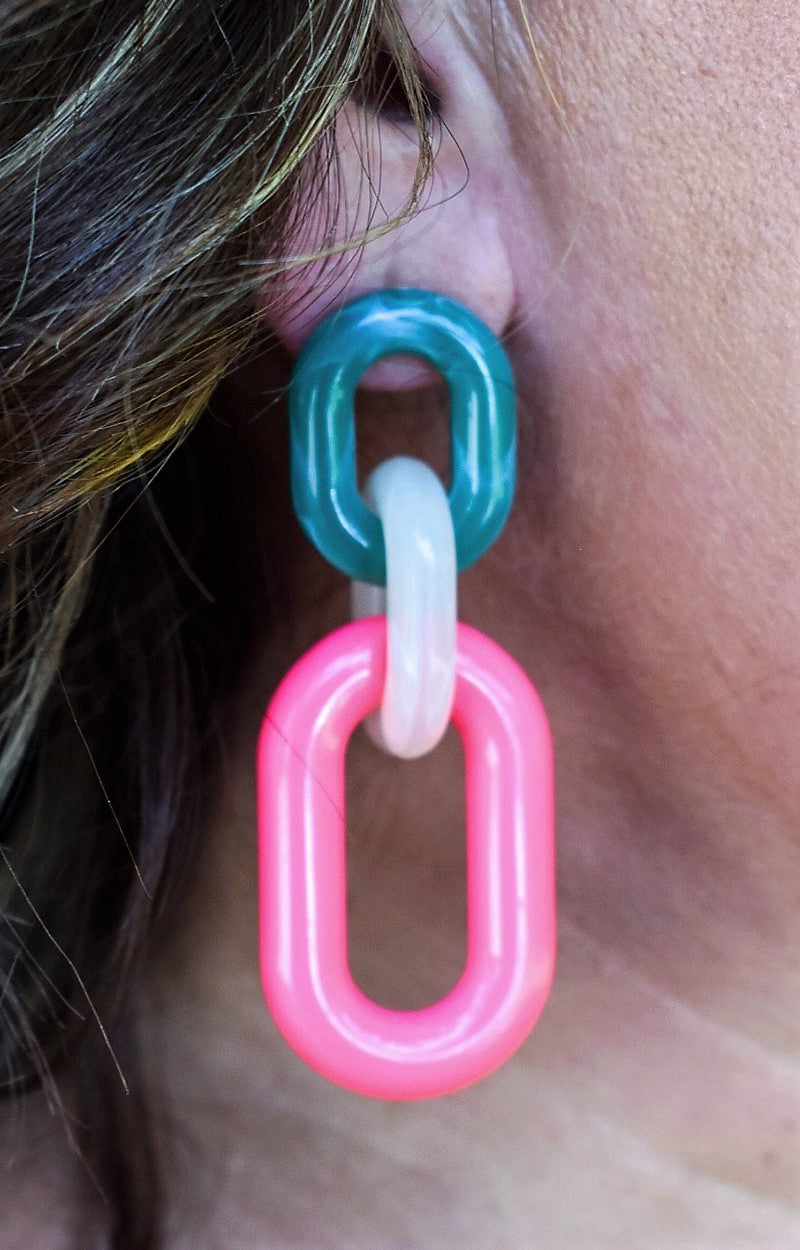Load image into Gallery viewer, On Your Way Earrings - Fuchsia