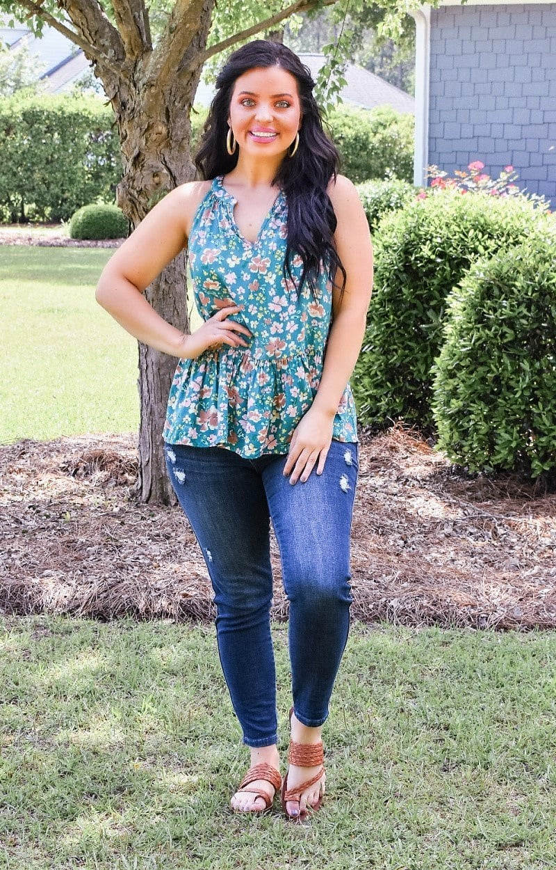 Making Life Easy Floral Top - Green
