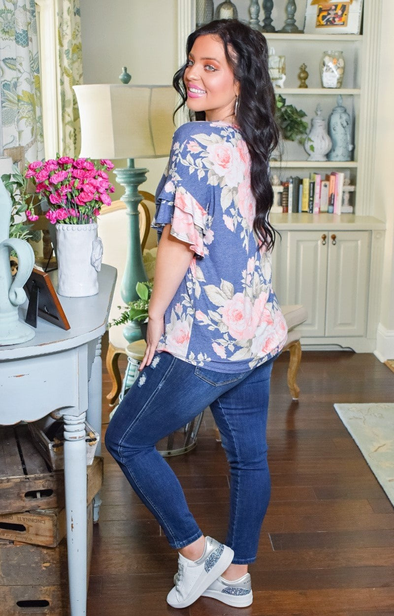 Load image into Gallery viewer, Confess Your Love Floral Top - Navy