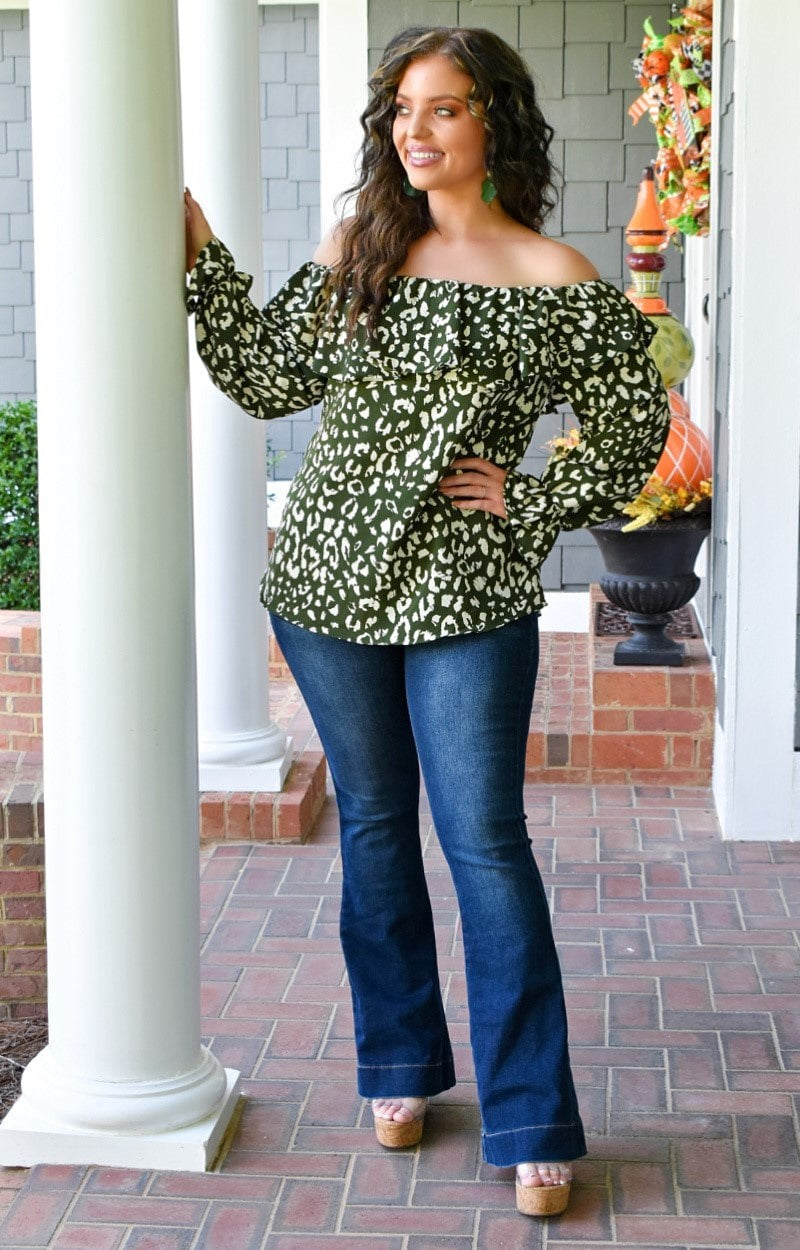 Load image into Gallery viewer, Drop It Off Leopard Top - Olive