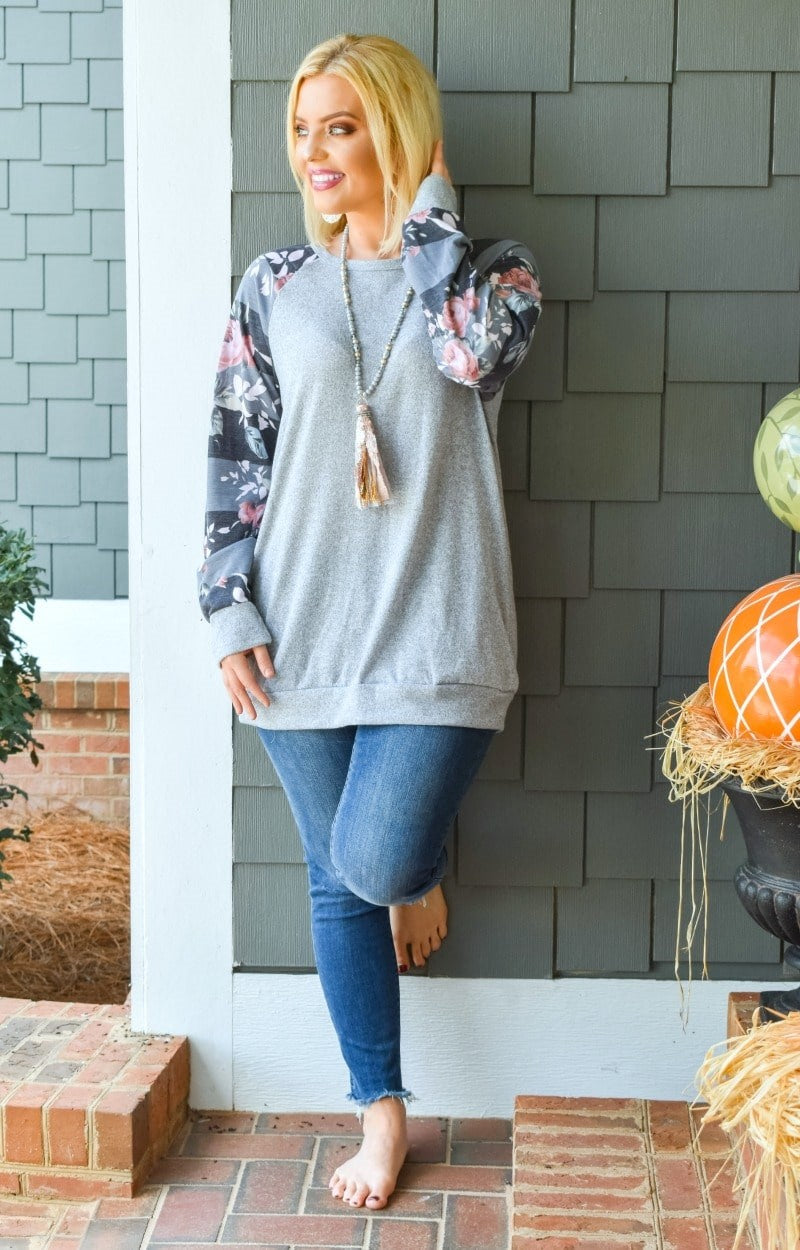 Load image into Gallery viewer, Highest Hopes Floral Pullover - Gray