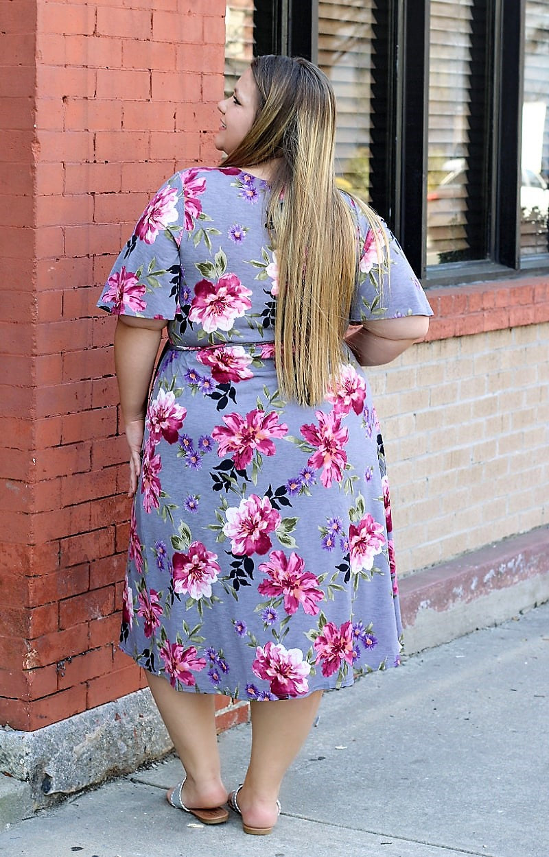 Load image into Gallery viewer, Can&#39;t Quit Now Floral Dress - Gray