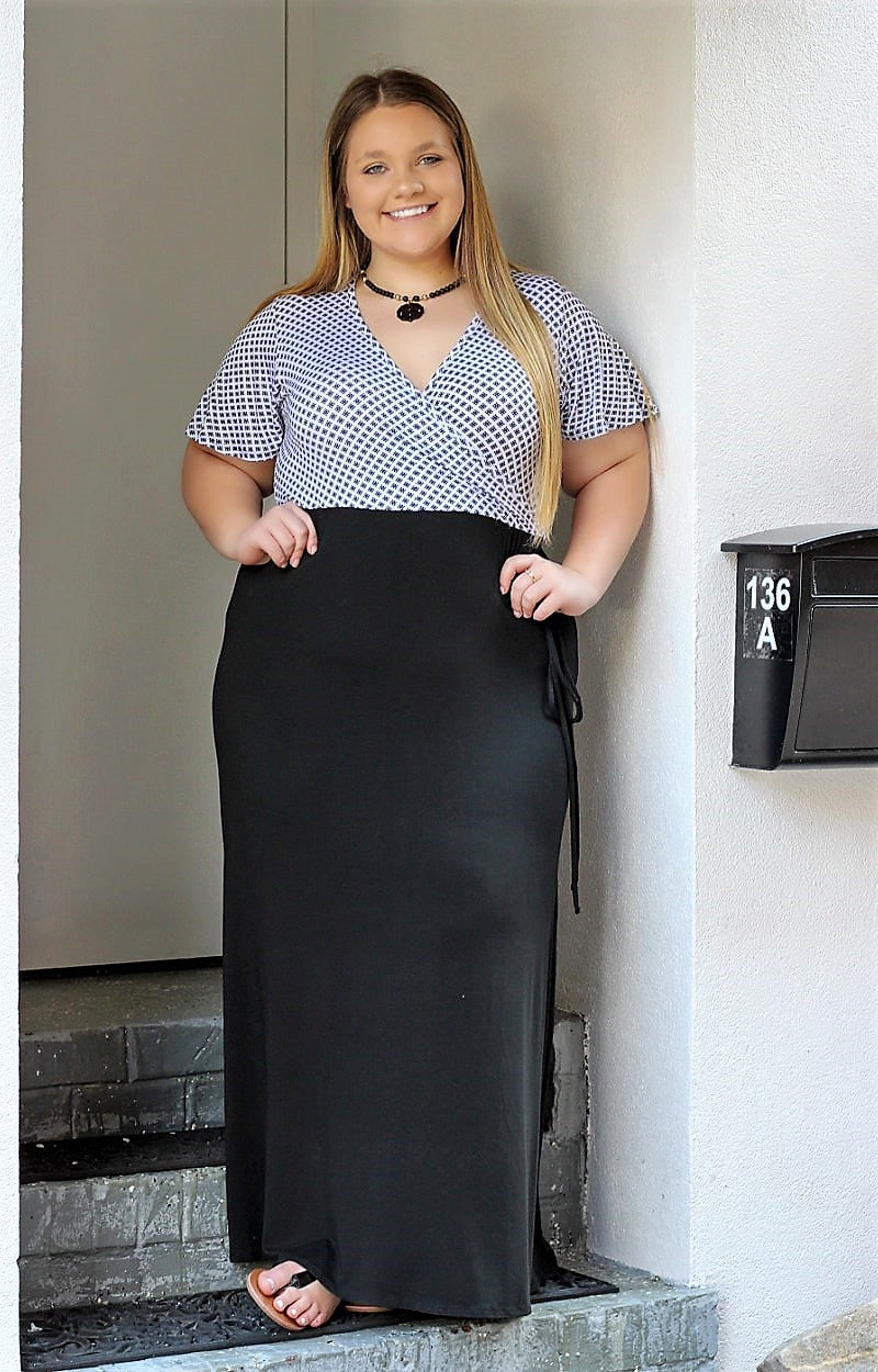 Subtle Charm Print Maxi Dress - Black
