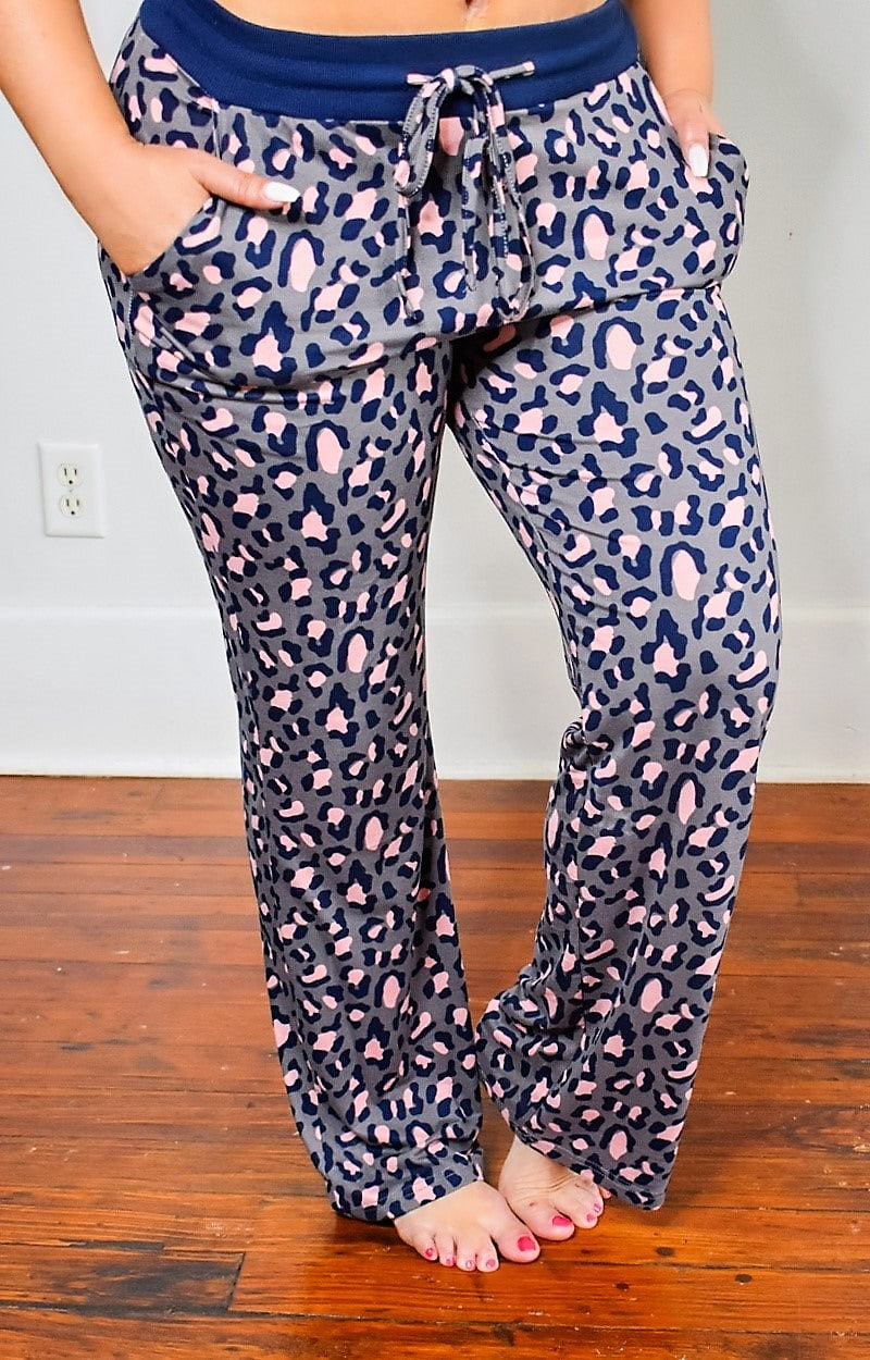Load image into Gallery viewer, Heard About You Leopard Print Joggers - Pink/Navy