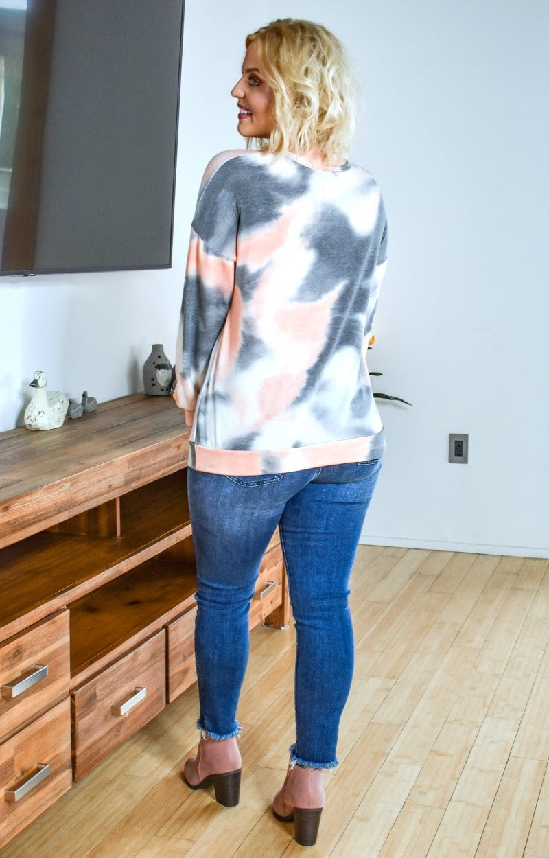 Load image into Gallery viewer, Zoning Out Tie Dye Pullover