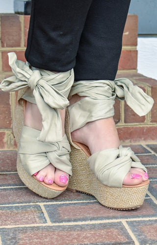 Along These Lines Wedges - Natural